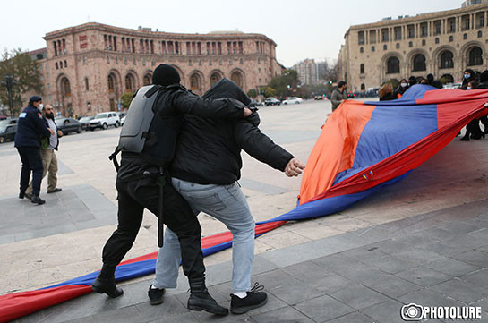 Ermenistan'daki protesto gösterilerinde gözaltılar